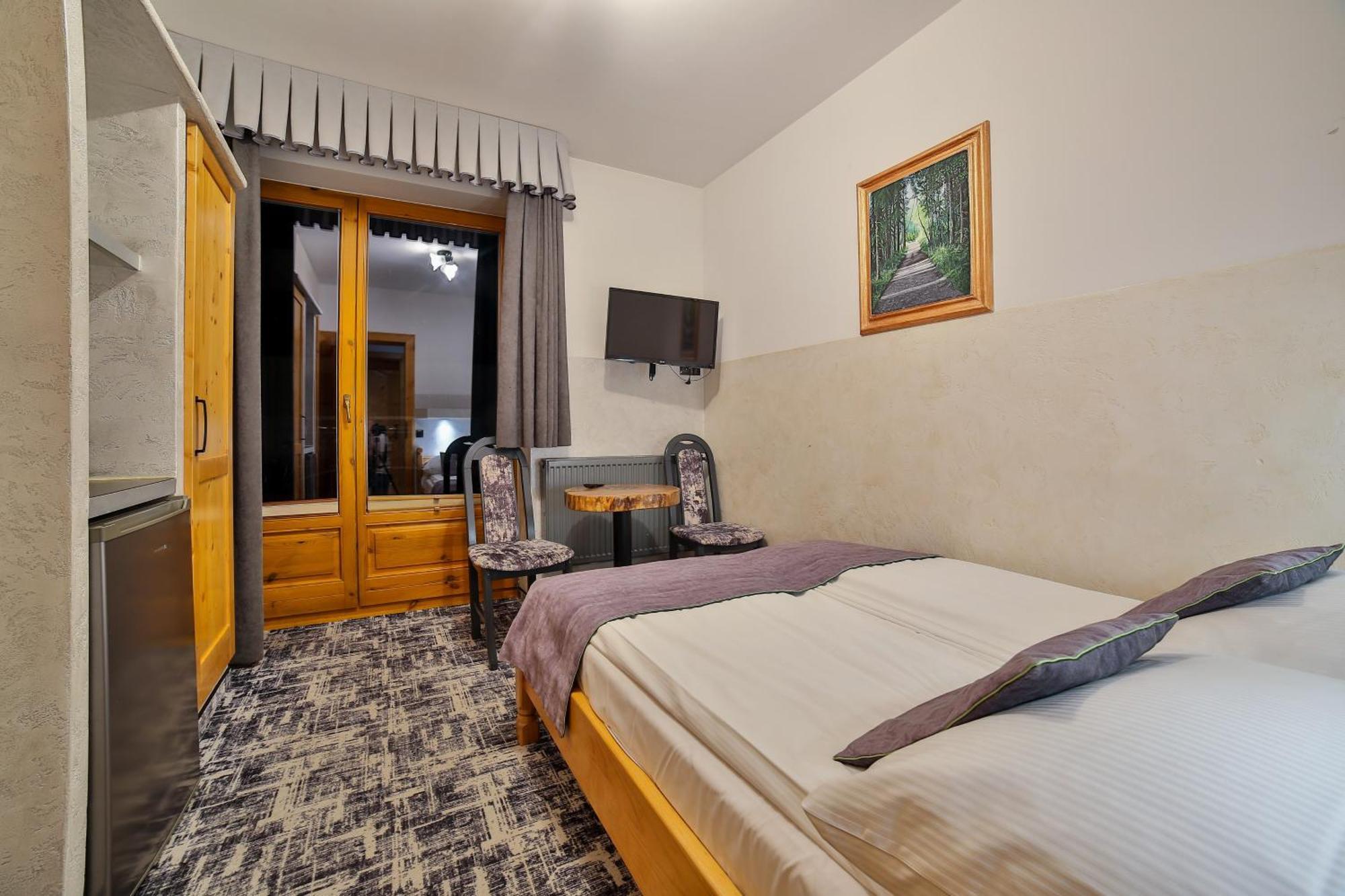 Homestay Swarna Wynajem Pokoi *